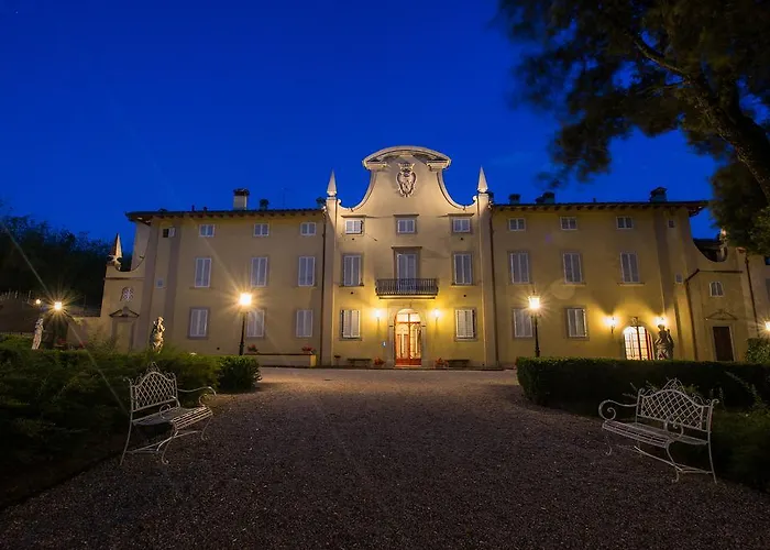 Gerini Con Piscina E Ampi Spazi * ロンタ