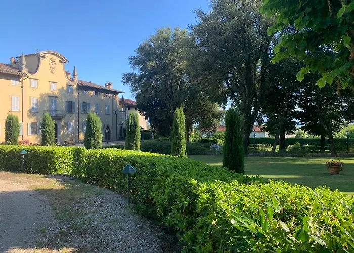 Apartment Gerini Con Piscina E Ampi Spazi Ronta